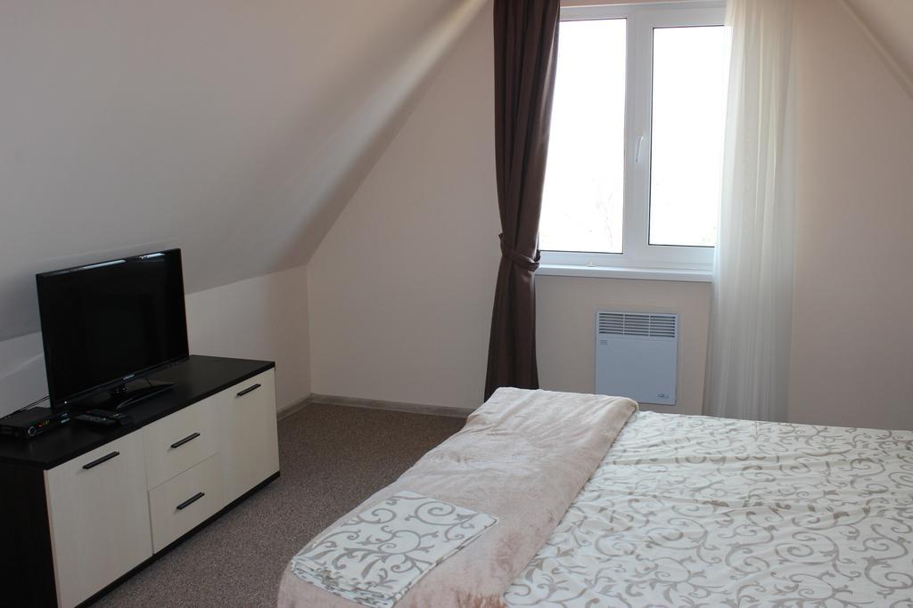 Hotel Promenad زاتوكا المظهر الخارجي الصورة