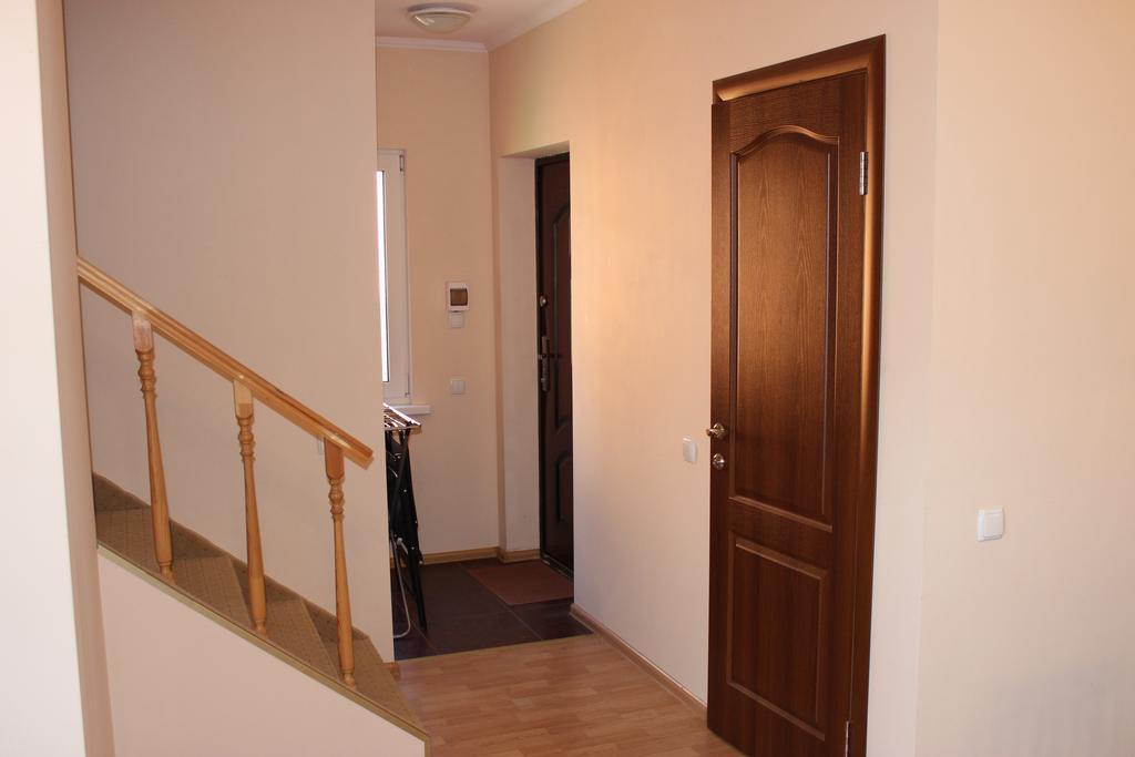 Hotel Promenad زاتوكا المظهر الخارجي الصورة