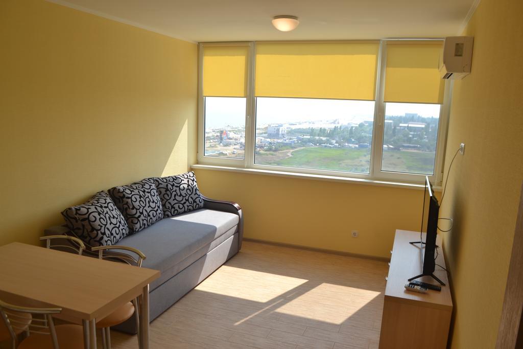 Hotel Promenad زاتوكا المظهر الخارجي الصورة