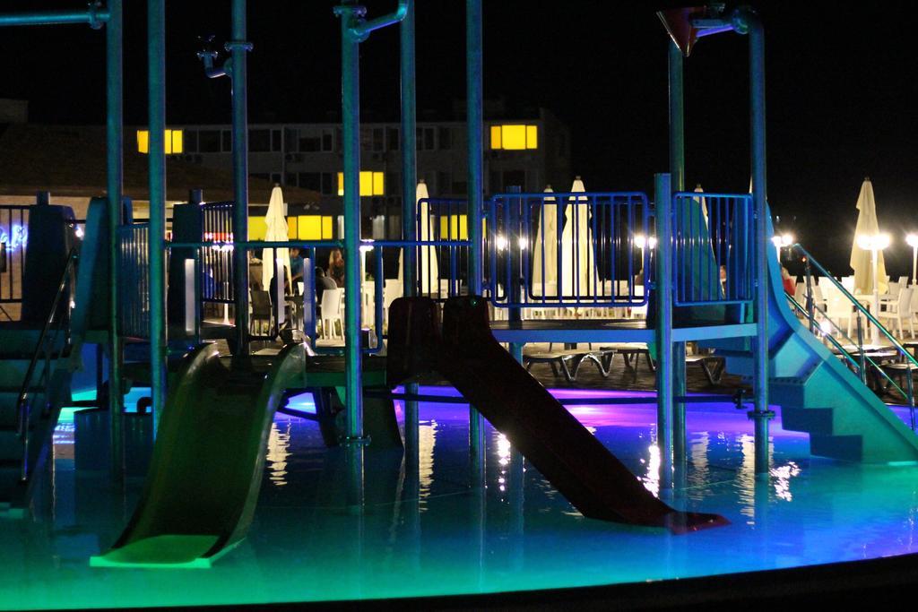 Hotel Promenad زاتوكا المظهر الخارجي الصورة