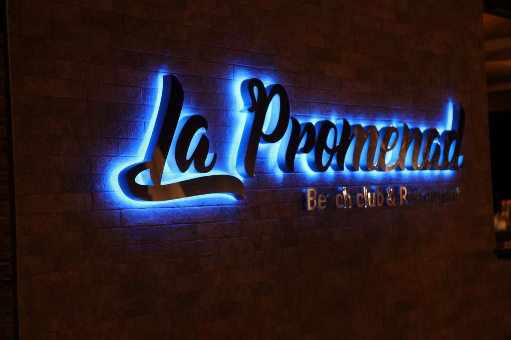 Hotel Promenad زاتوكا المظهر الخارجي الصورة