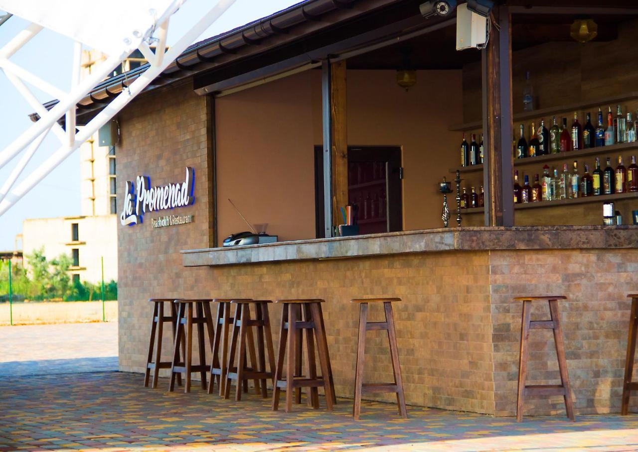 Hotel Promenad زاتوكا المظهر الخارجي الصورة